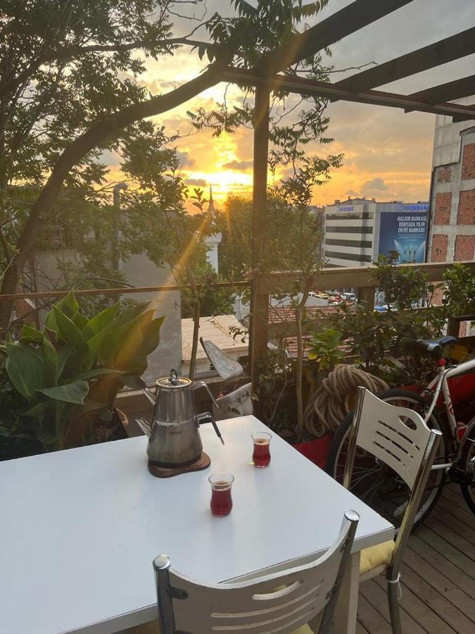 Central Apartment Kadikoy Terrace Bbq Close 2 Block Ferry Bull Metro Nighlife Provincia di Provincia di Istanbul Esterno foto