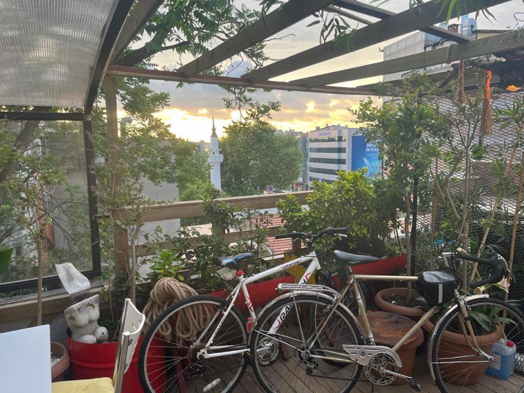 Central Apartment Kadikoy Terrace Bbq Close 2 Block Ferry Bull Metro Nighlife Provincia di Provincia di Istanbul Esterno foto